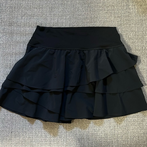 Aerie Offline Black Maggie Ruffle Skort - Picture 1 of 4